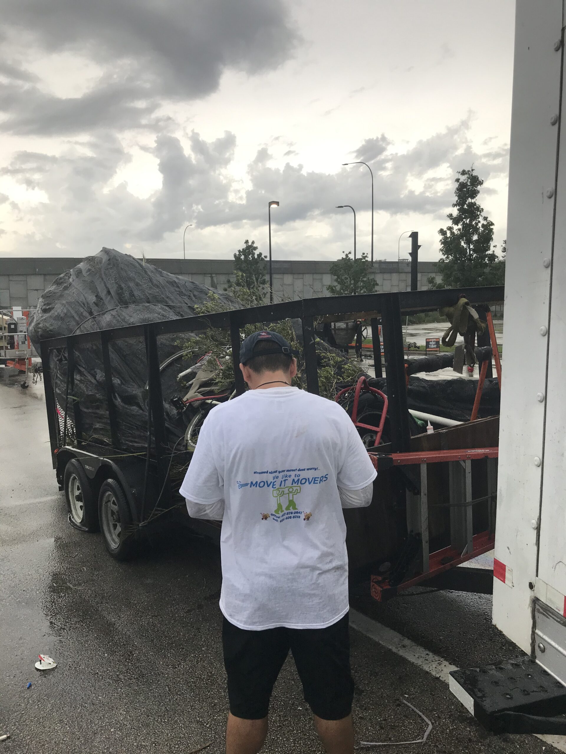 Move It Movers oversized item job