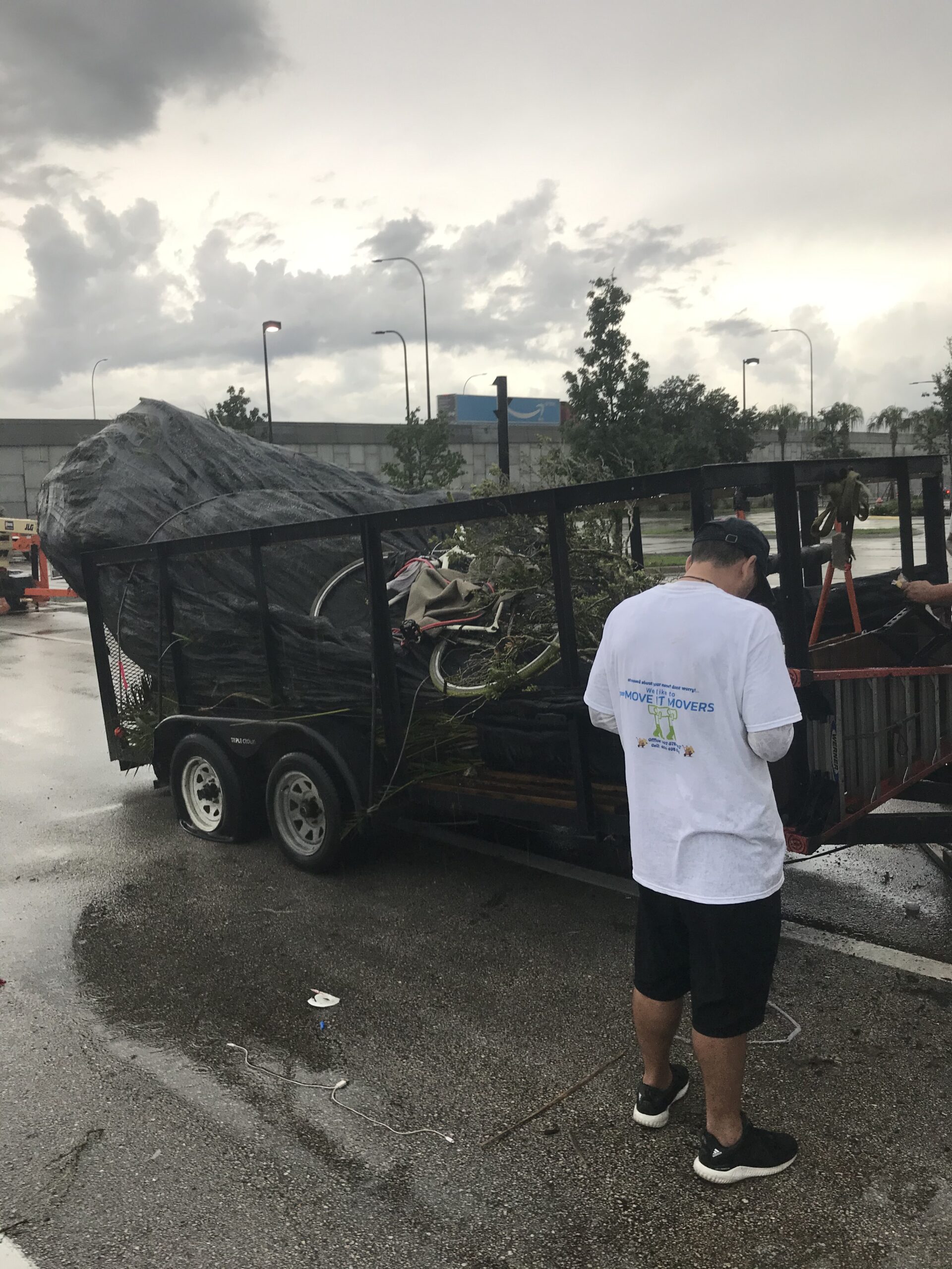 Move It Movers hauling job